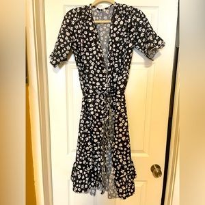 Black and white wrap dress from Amazon size M